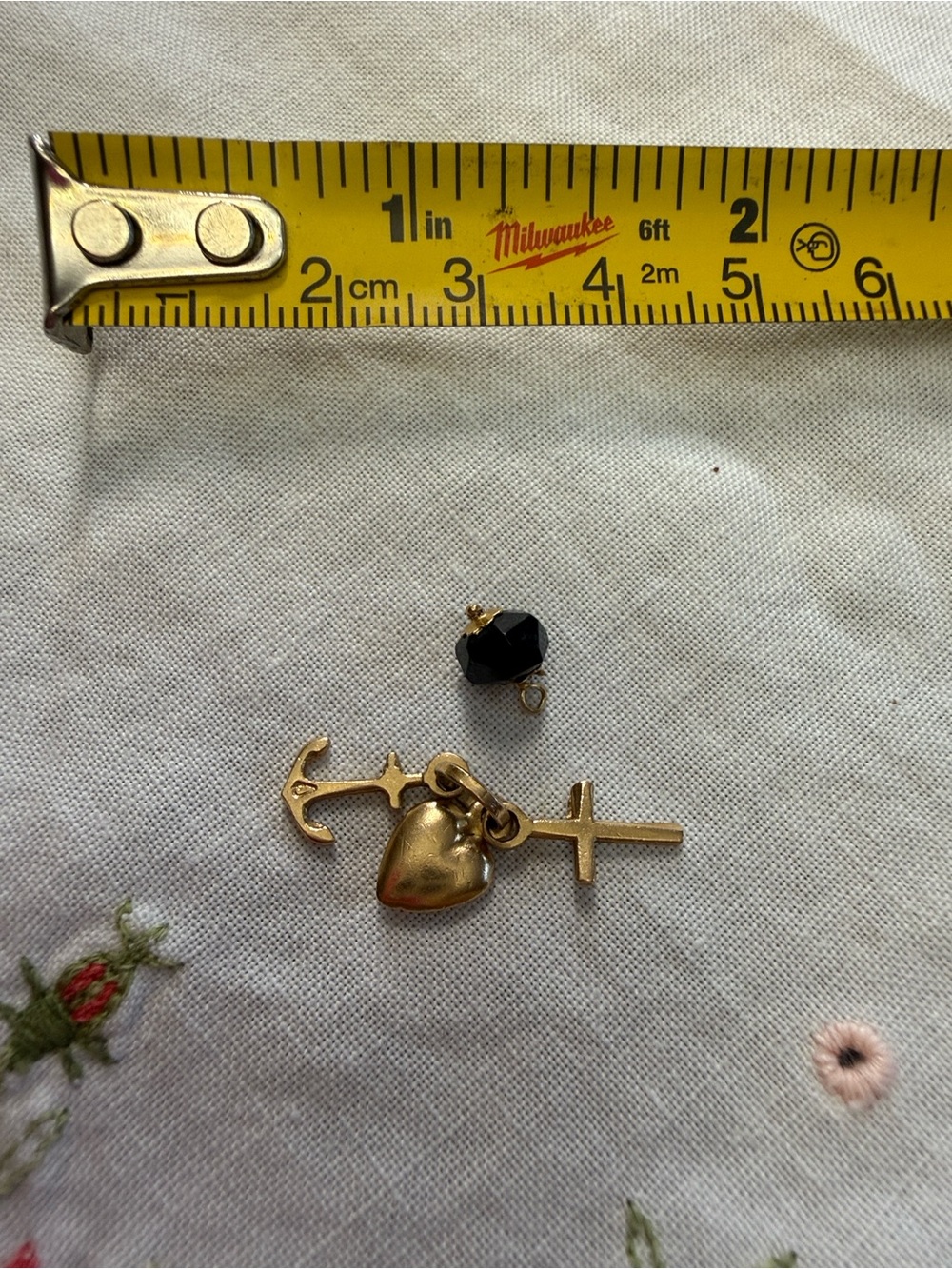 14k Yellow Gold Triple Charm For Necklace Or Bracelet 1.1 Grams Heart Anchor.